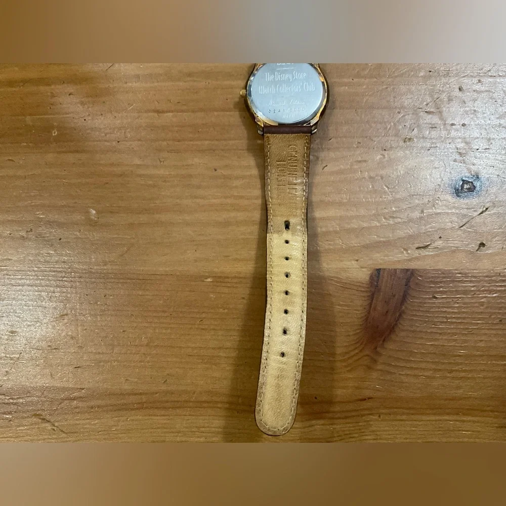 Fossil: Disney limited edition Dopey from Snow White and the Seven Dwarfs watch.
